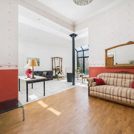 ベッド・アンド・ブレックファスト Maison De Maitre